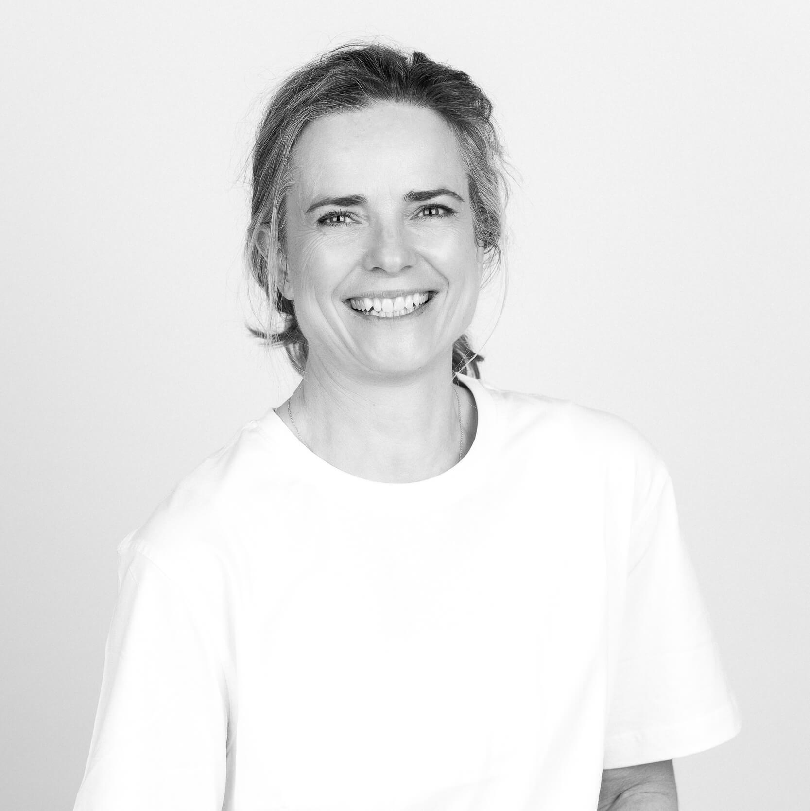 Privatsygeplejerske Lone hos Privat Sygeplejerske ApS. Privat sygepleje med fokus på omsorg og nærvær